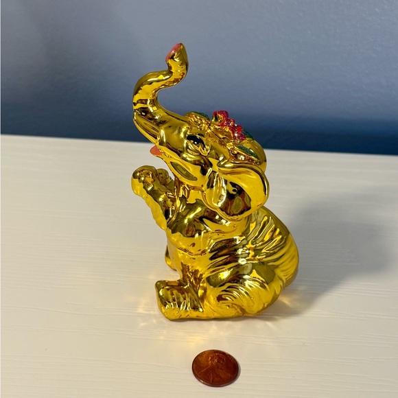 Vintage Other - Ceramic Elephant w/Glitter Rose Leaves Figurine Statue Gold Painted Gift Decor